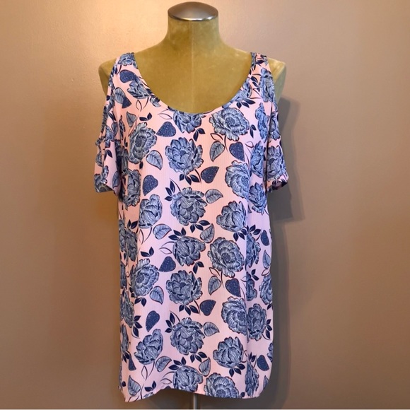 KUT from the Kloth cold shoulder top - Picture 1 of 6